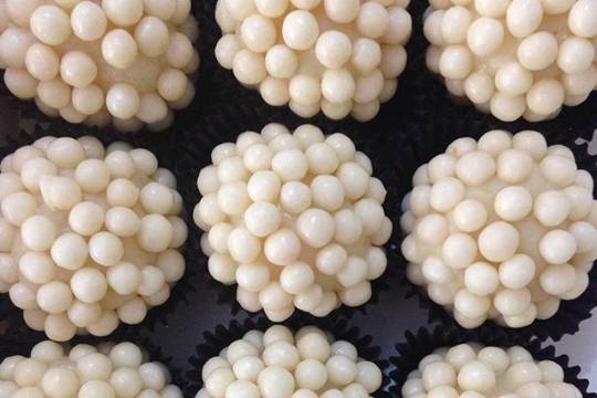 Brigadeiro branco gourmet