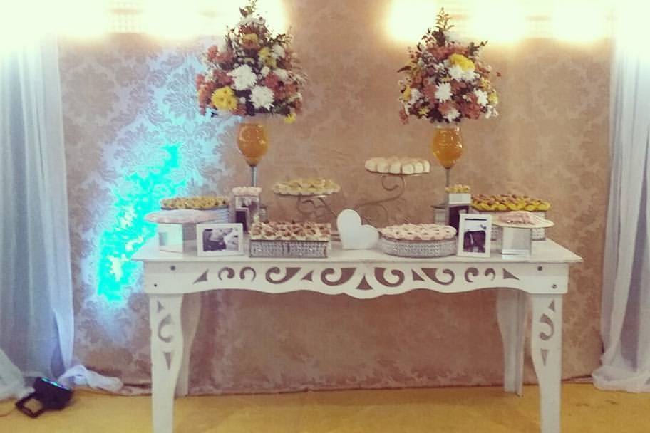 Casamento dourado e salmon