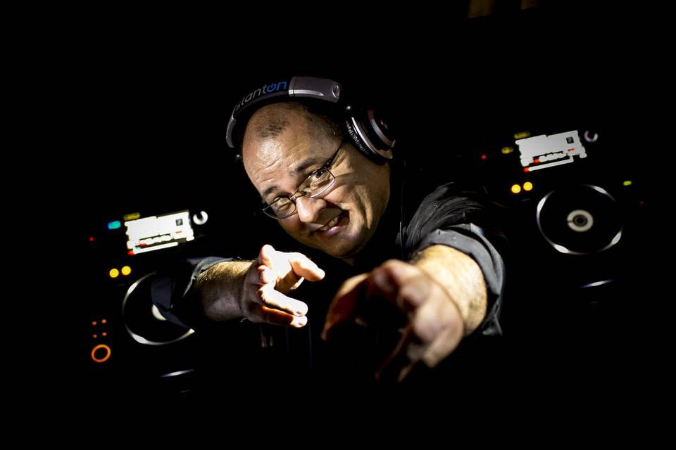 Carlinhos DJ
