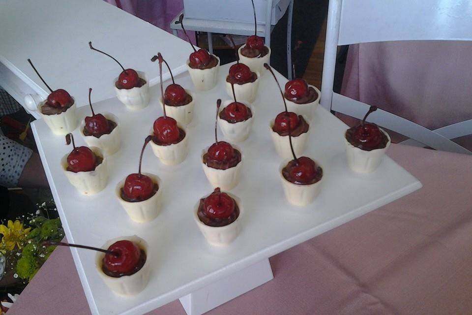 Copinho com cereja