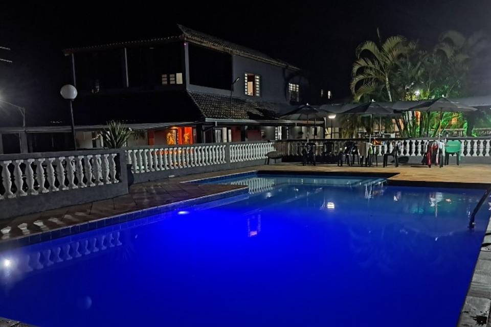 Piscina noturno