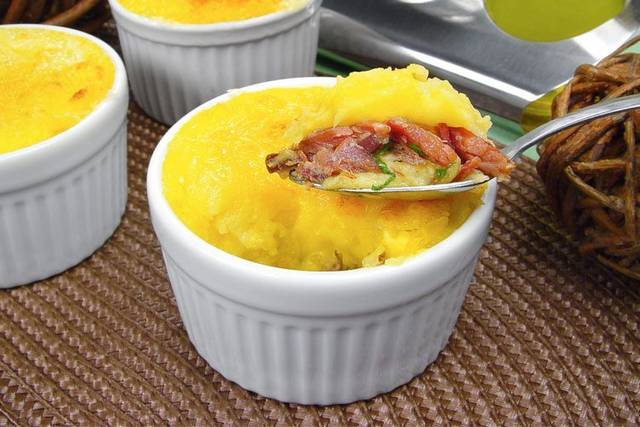 Escondidinho de carne seca