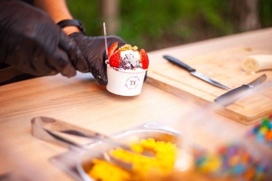 O mô quiridu! pede um açaí ai!