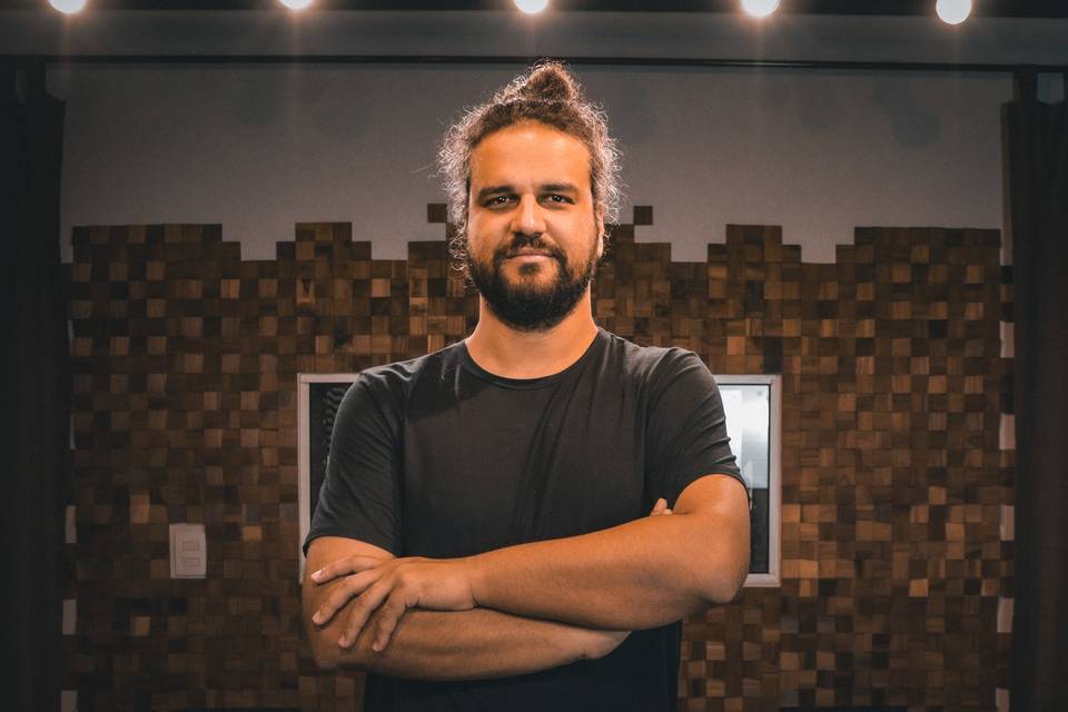André