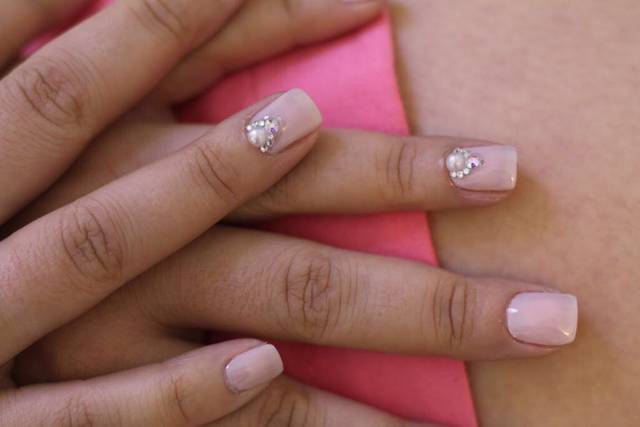 Unhas com pedraria