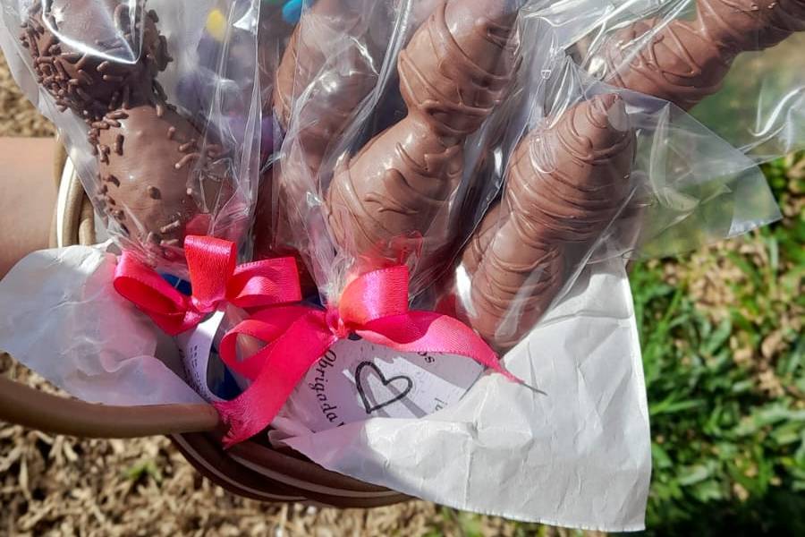 Espetinhos de chocolate