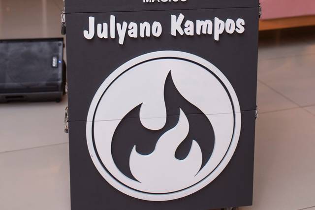 Mágico julyano kampos