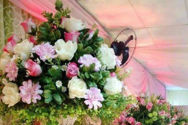 Decoraçao com vasos de cristal