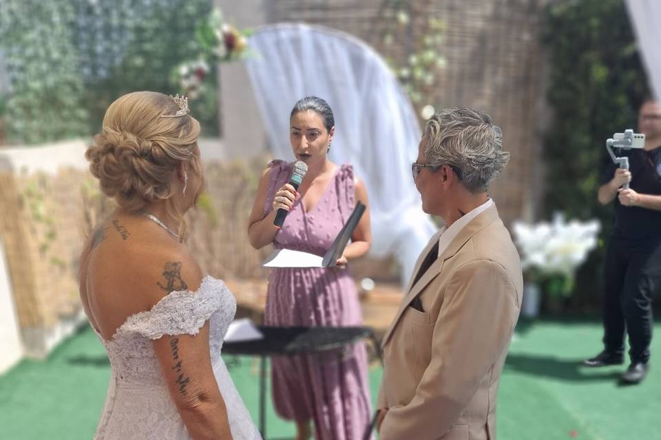 Priscila F. CELEBRANTE