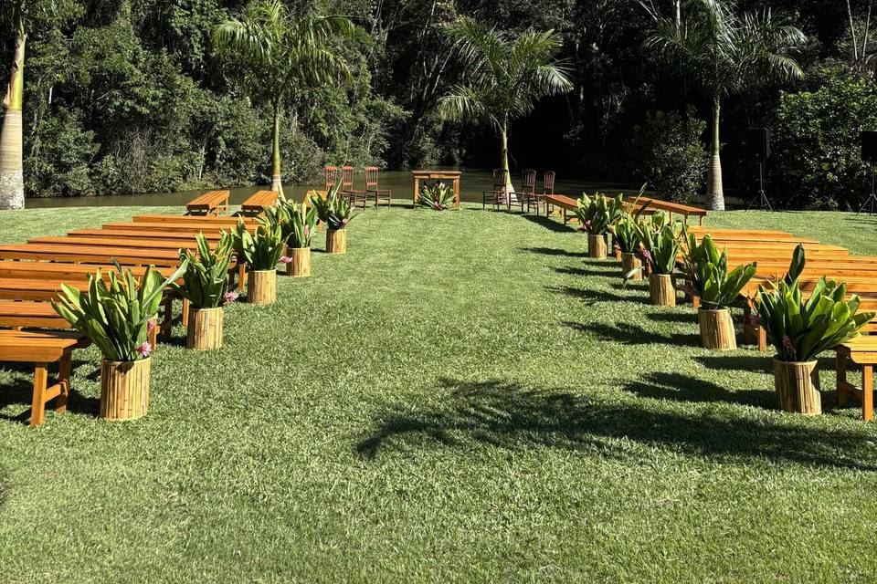 Área verde e acervo