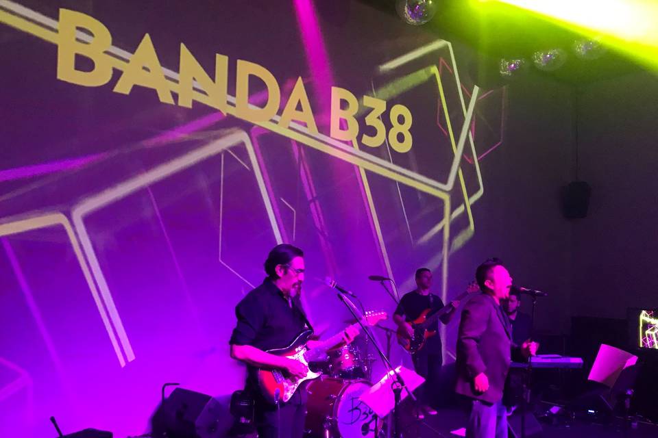 Banda B38