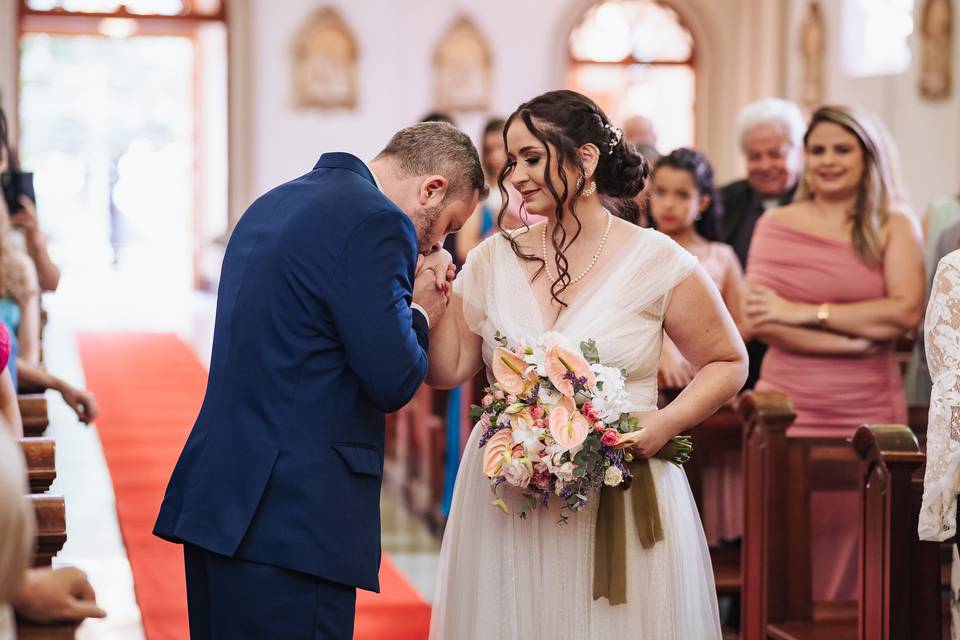 O encontro do casal na igreja