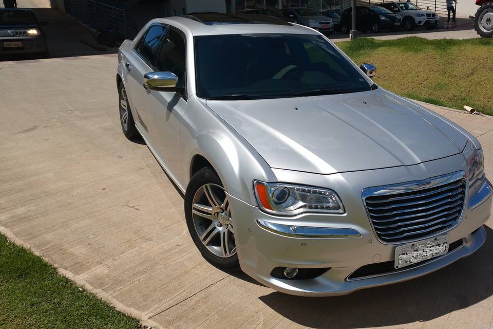 Chrysler 300 C Prata