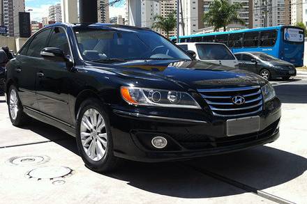 Hyundai Azera Preto