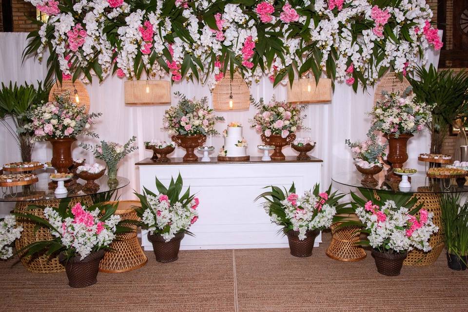 Decoração branco e rosa