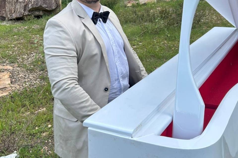 Piano de Cauda Branco
