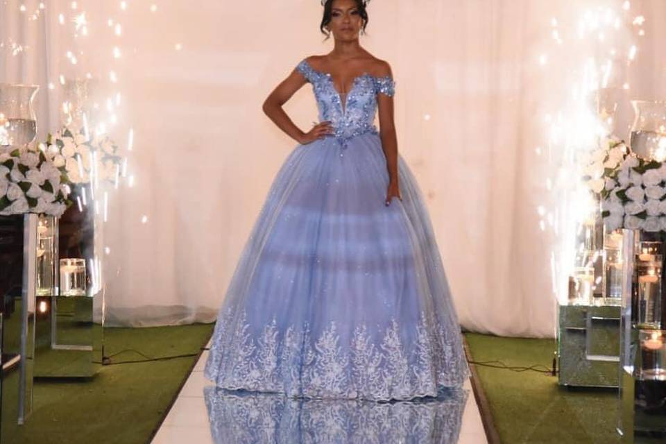 Vestido debutante azul