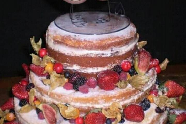 Naked cake