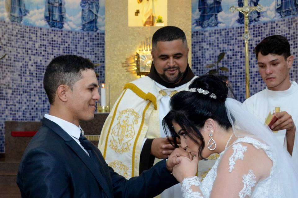 Noivos no altar