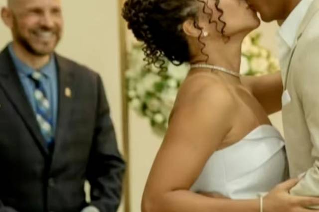 Robson Leoni Celebrante