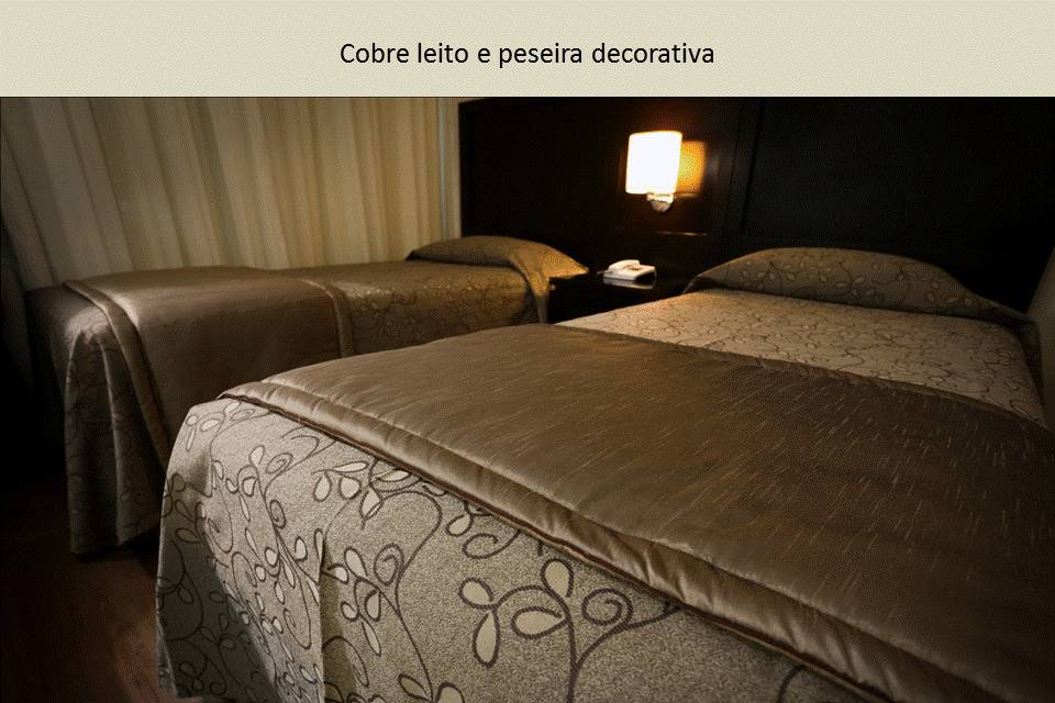 Jogo de cama Jacard dourado