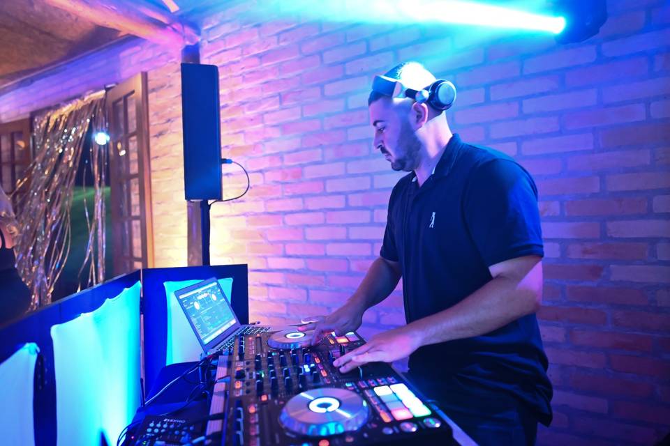 DJ Weslley Santana