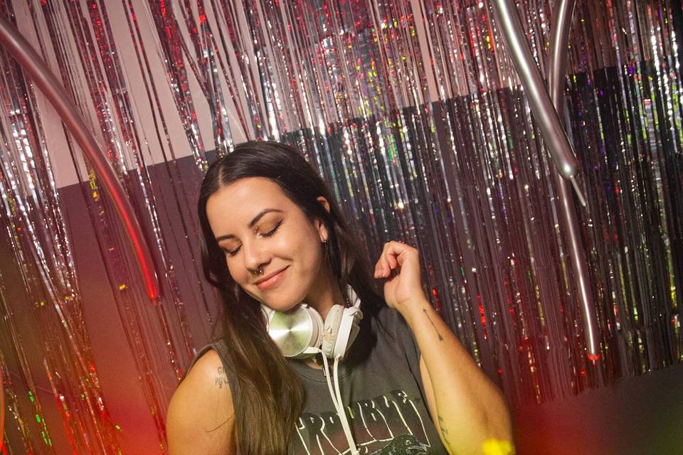 DJ Yara Cristina