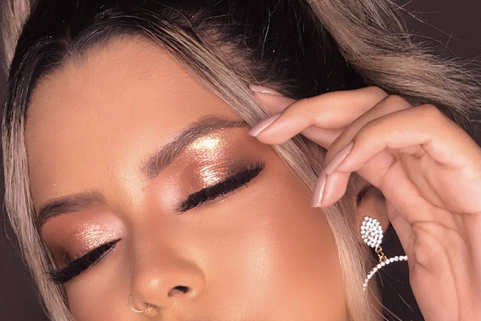 Makeup glow