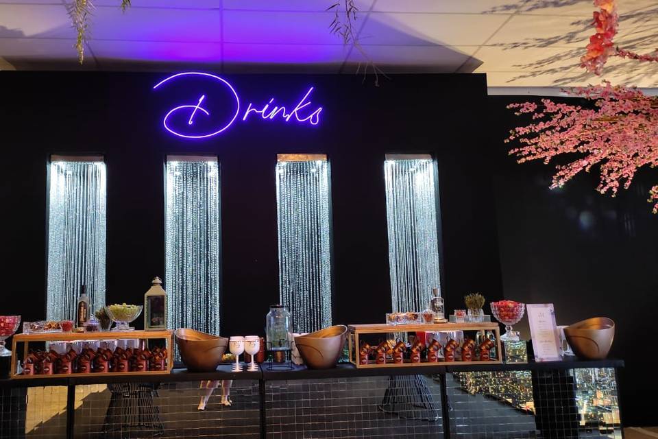 Letreiro Neon LED com Base MT