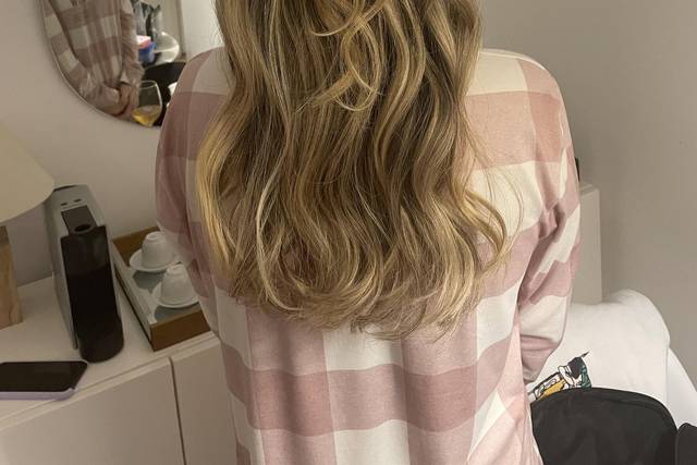 Maquiagem e cabelo