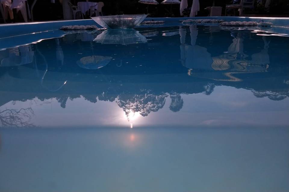 Piscina ao entardecer