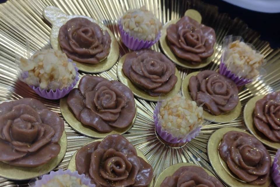 Brigadeiros flor de cappuccino