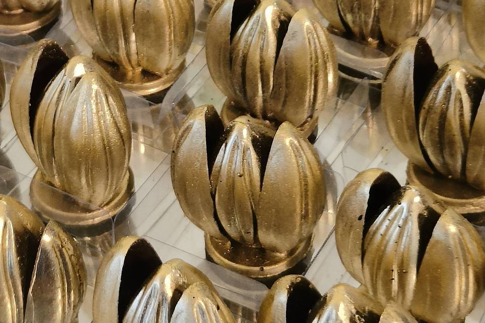 Bombom tulipa dourada