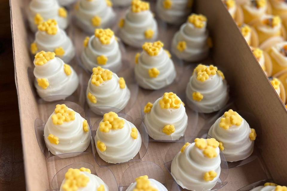 Mini bolinhos recheados