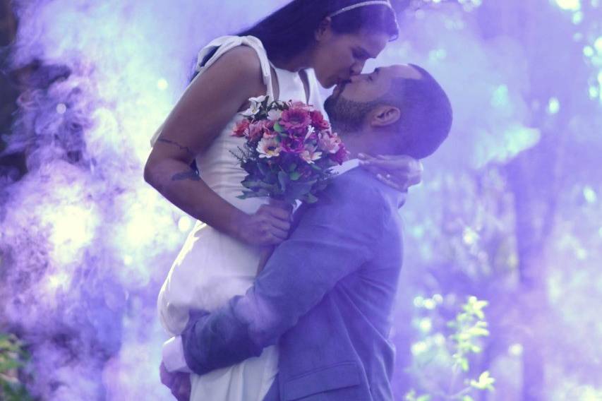 Foto Pre Wedding com fumaça