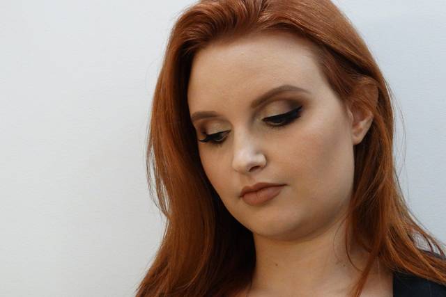Ivilin Caroline Makeup Artist