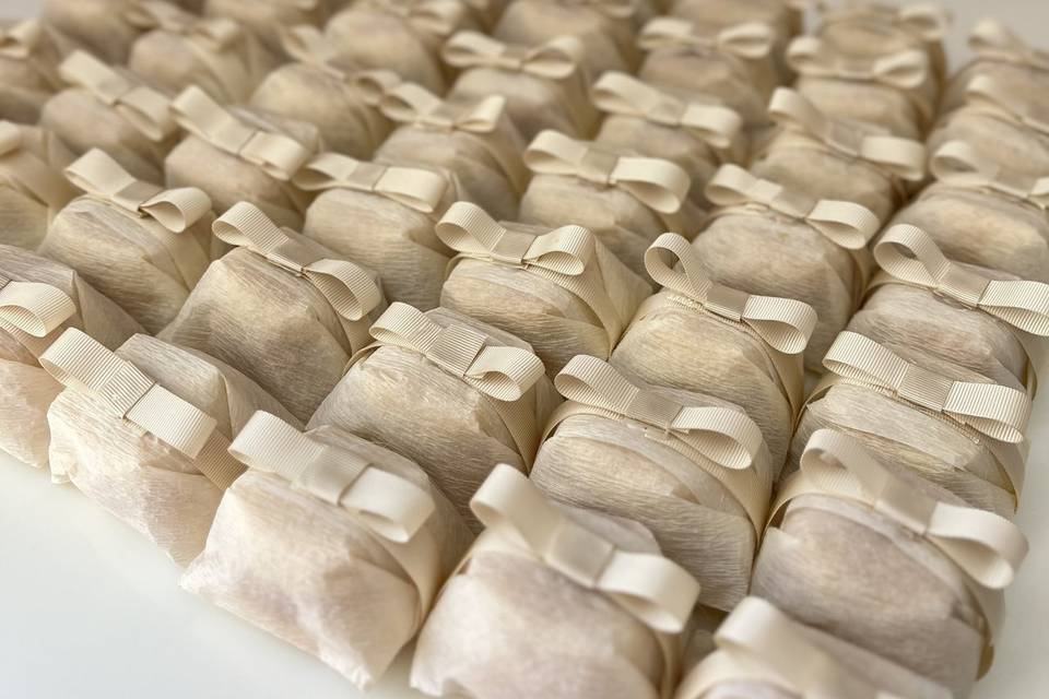 Bem casado com laço chanel