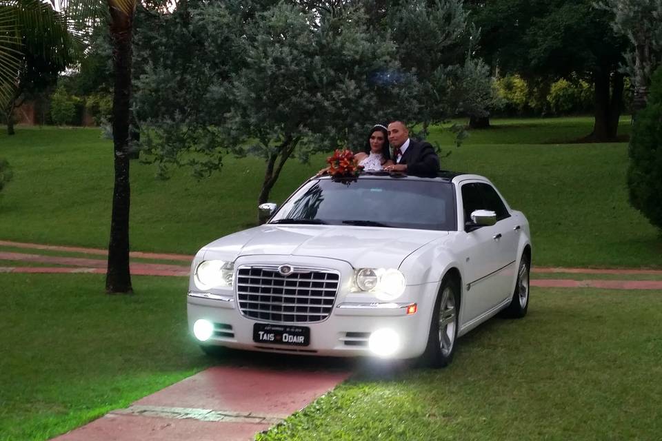 Chrysler 300C branco