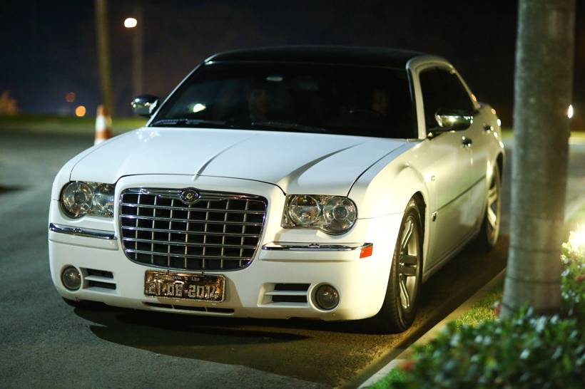 Chrysler 300C branco