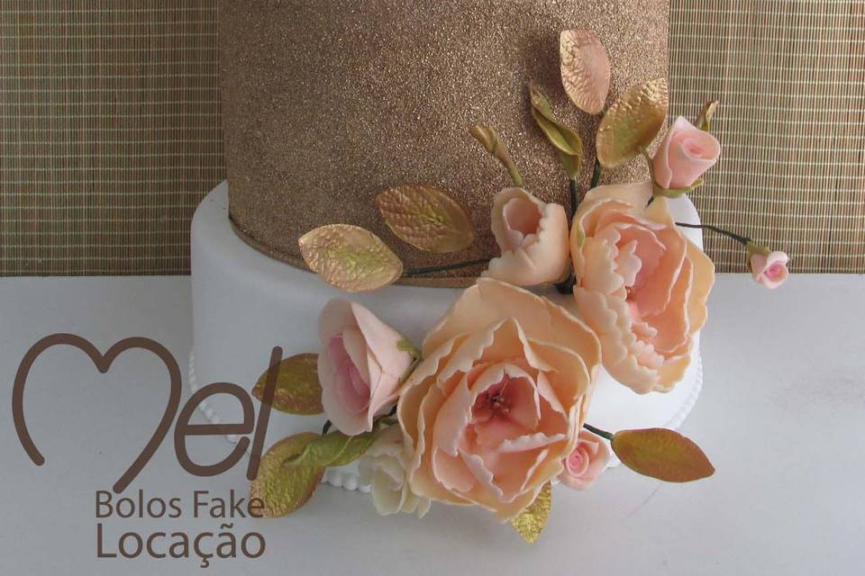 Bolo Branco e Pêssego