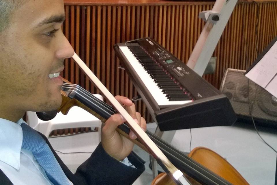 Daniel Lopes (Cello)