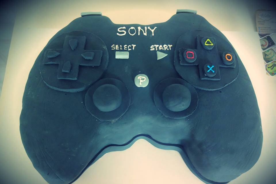 Bolo Video Game PS4  Playstation cake, Party cakes, Baby shower cakes