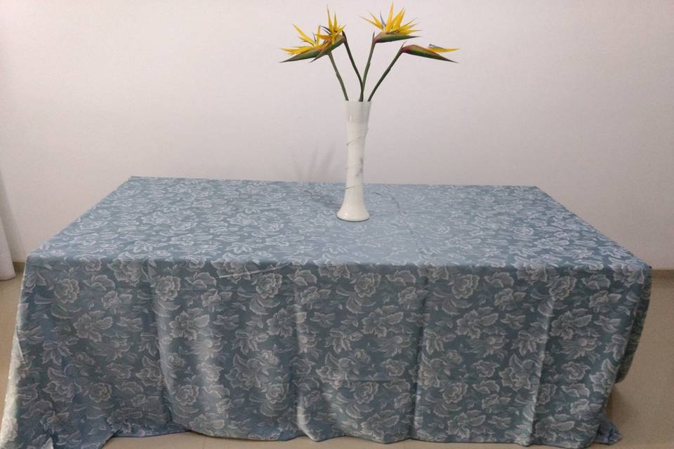 Mesa e toalha banquete