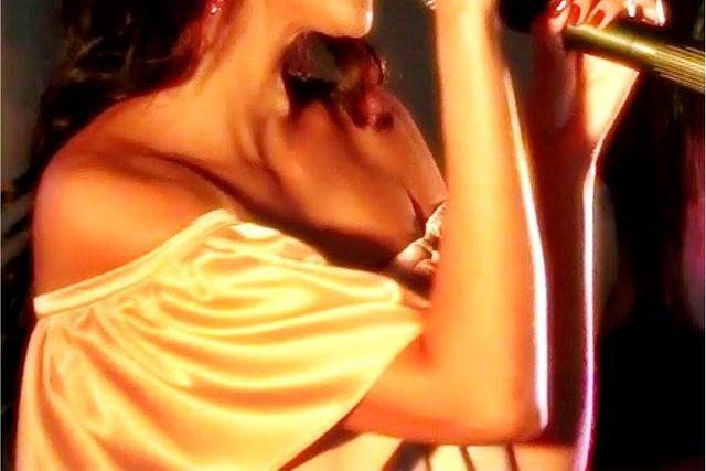 Cantora Jéssica Pinheiro