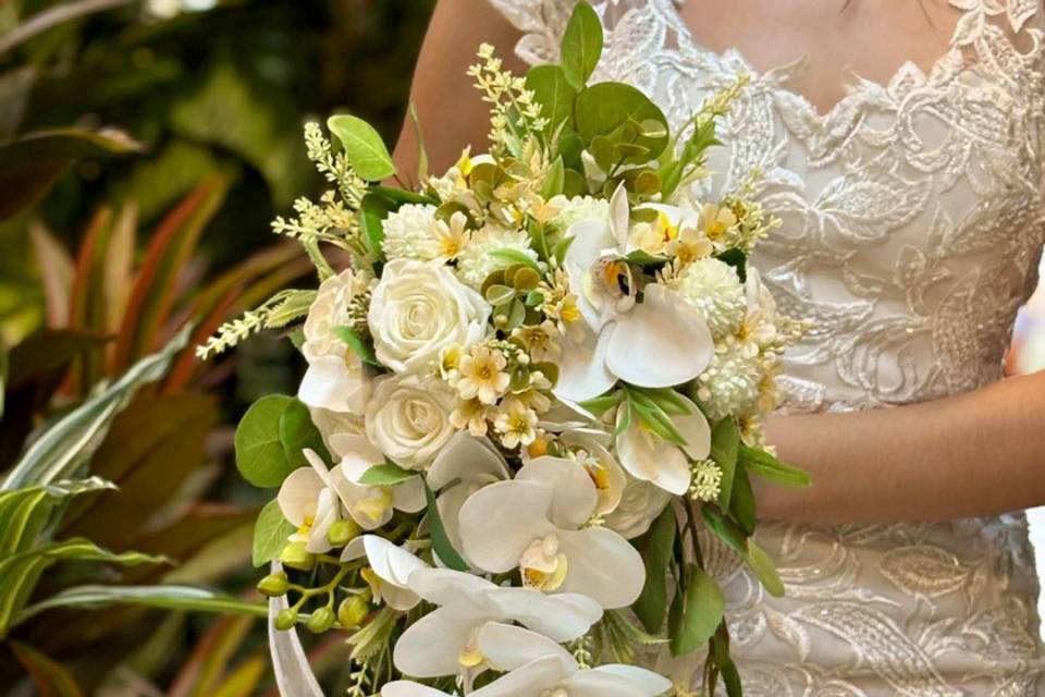 Buquê Cascata Orquídeas/Rosas