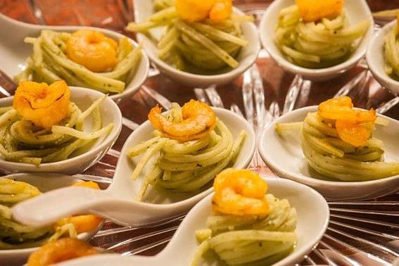 Macarronada ao molho de camarão