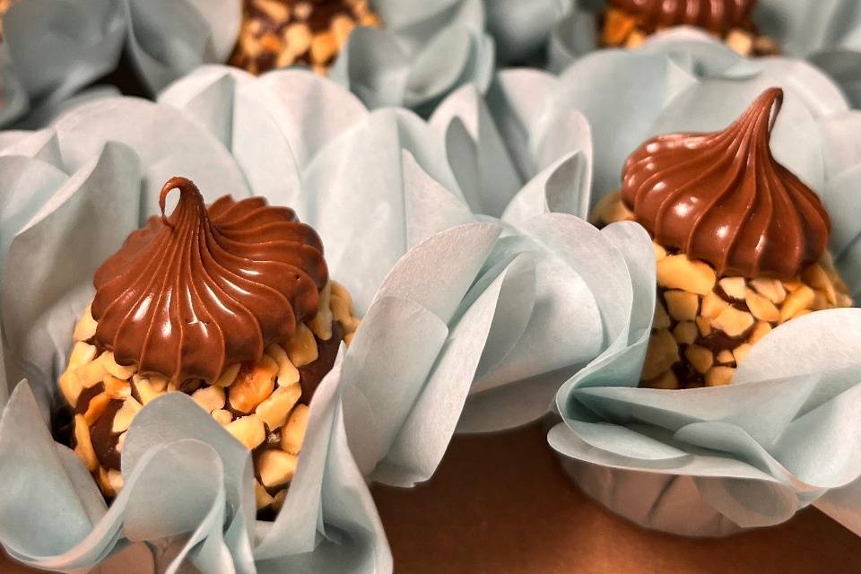 Docinho tipo Ferrero Rocher
