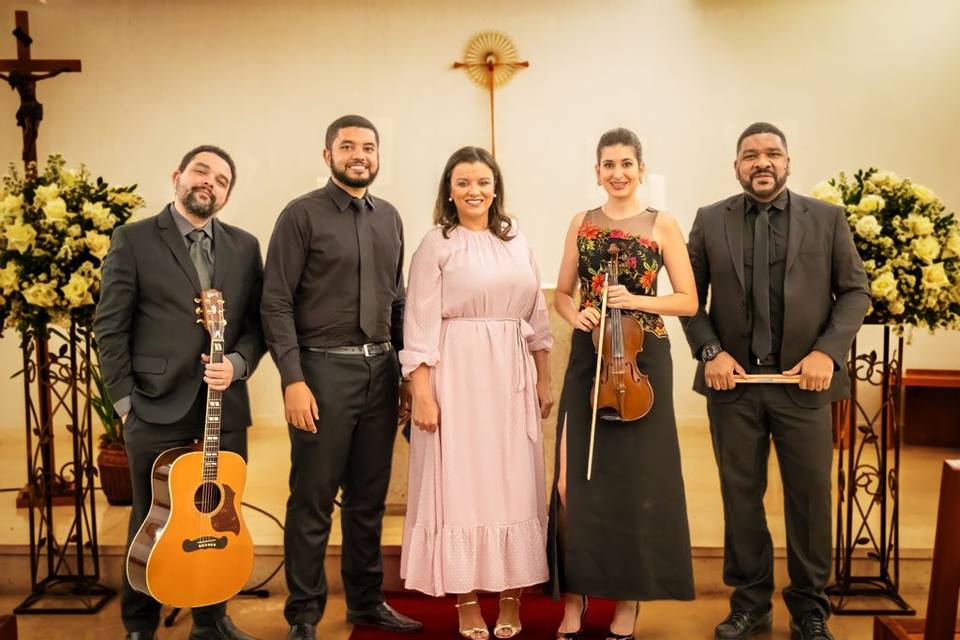 Grupo Denise Gomes