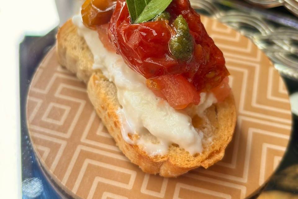 Bocata espanhola de burrata e