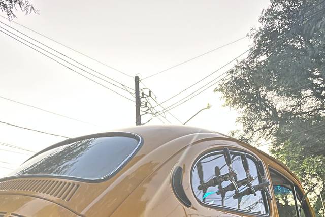 Fusca amarelo